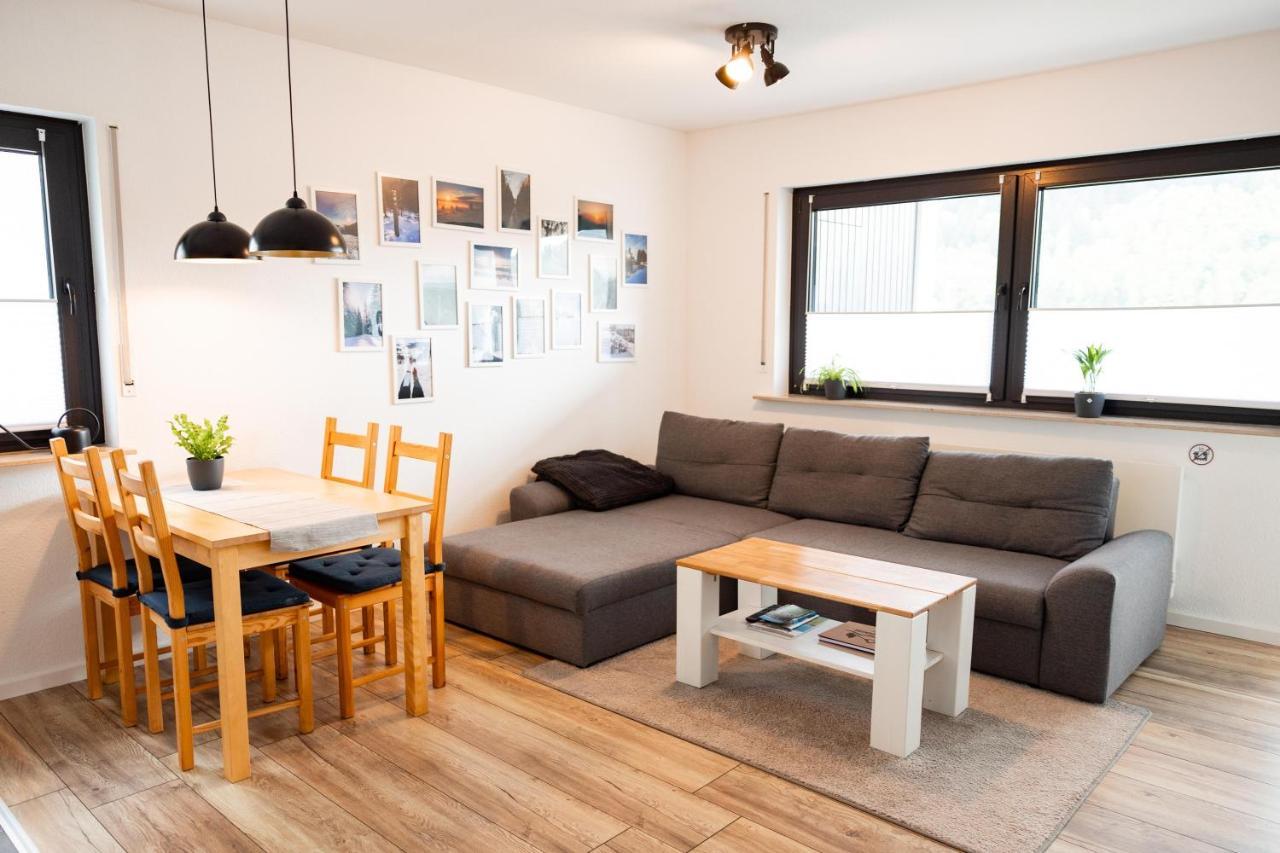 Ferienwohnung Am See - Sport Und Erholung - Wlan Winterberg Esterno foto