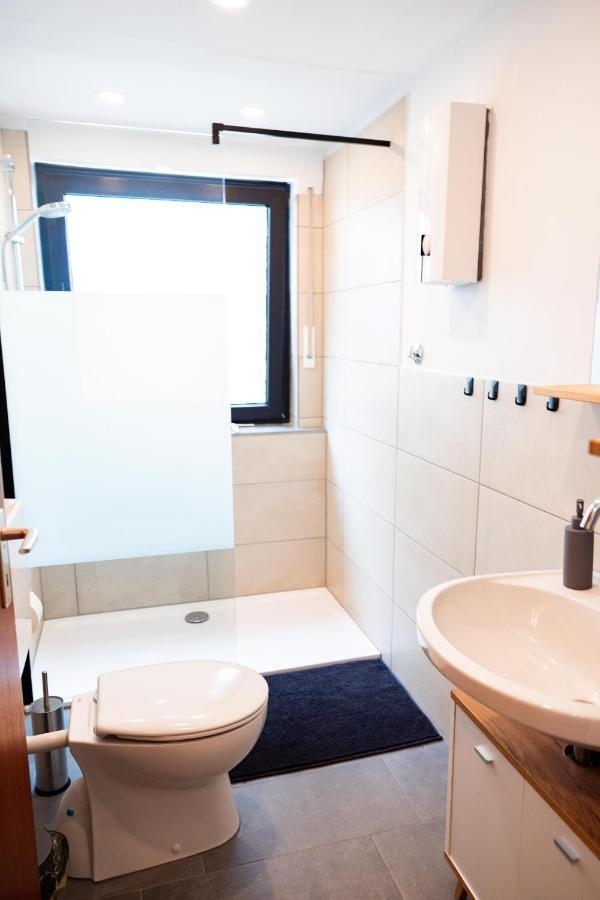 Ferienwohnung Am See - Sport Und Erholung - Wlan Winterberg Esterno foto